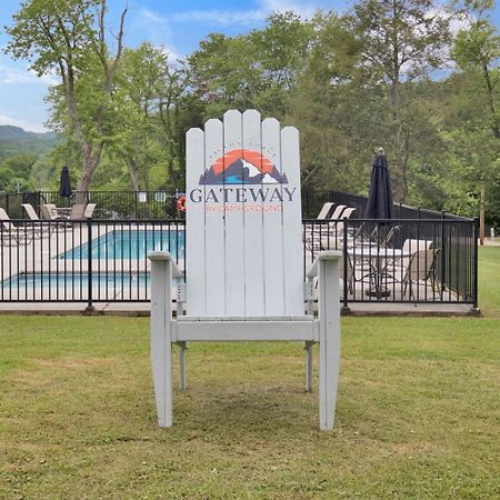 Cabin Oasis Near Smoky Mountains Pigeon Forge Exterior photo