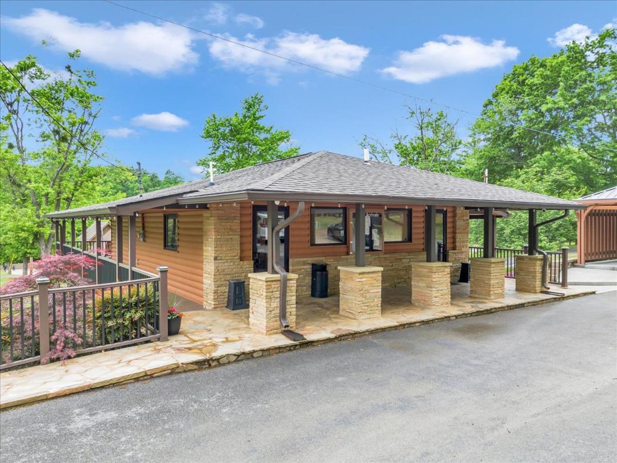 Cabin Oasis Near Smoky Mountains Pigeon Forge Exterior photo